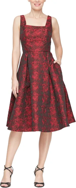 Alex Evenings Women's Short Sleeveless Party Gown with Pockets, Wedding Guest, Special Occasion Dress