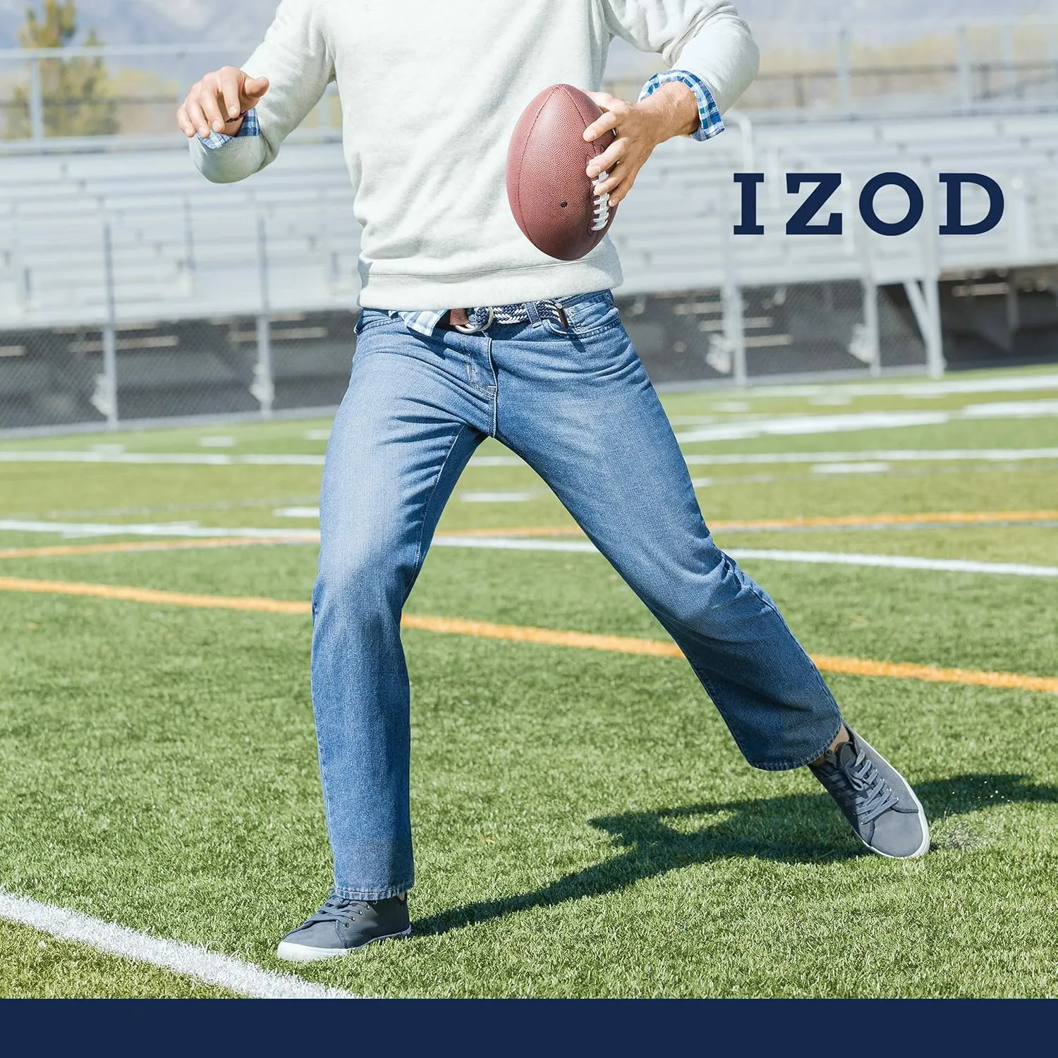 IZOD Men's Denim Jeans - Comfort Stretch Mid Rise Relaxed Fit Jeans for Men - Classic Men's Cotton 5 Pocket Denim Pants