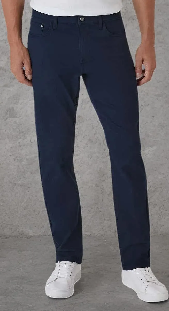IZOD Mens Mid-Weight Comfort Stretch Knit Denim 5 Pocket Pant