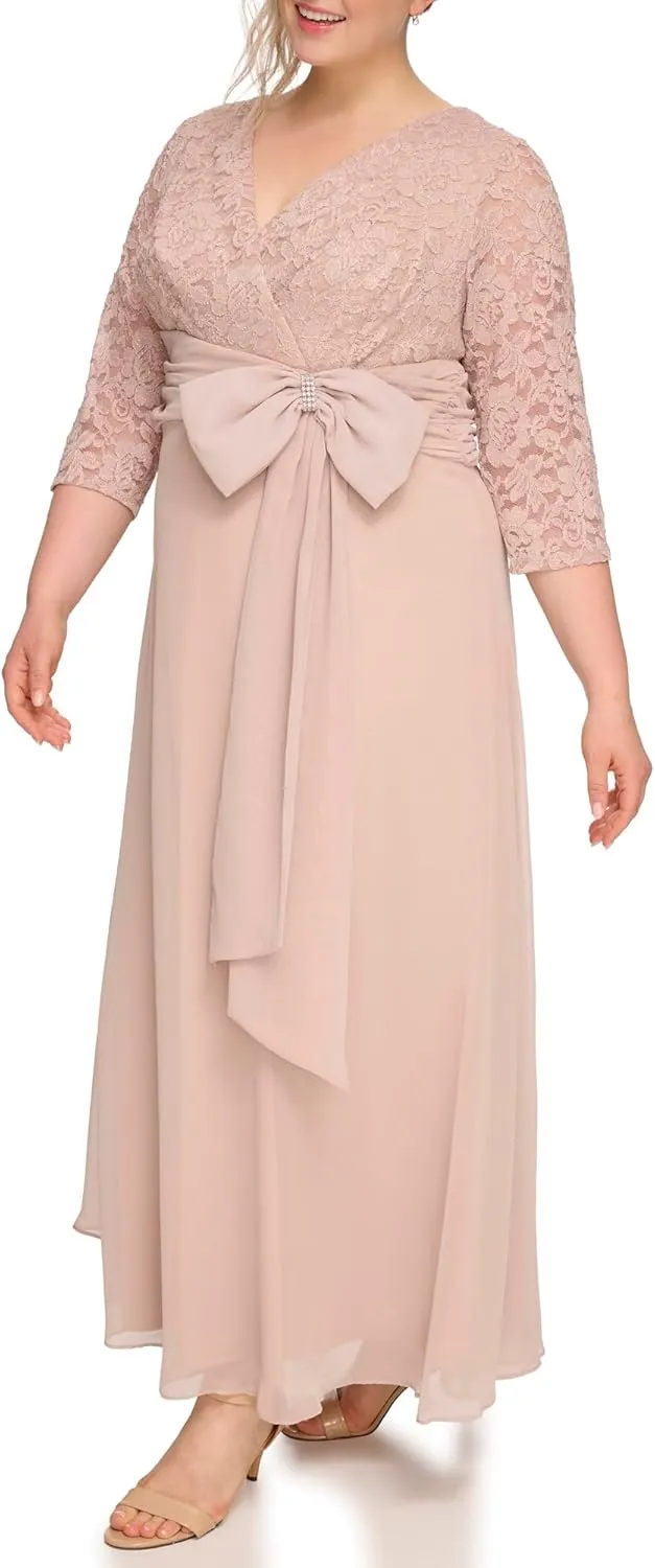 Jessica Howard Women's Lace 3/4 Sleeve V-Neck Maxi Gown  Special Occasion Dress