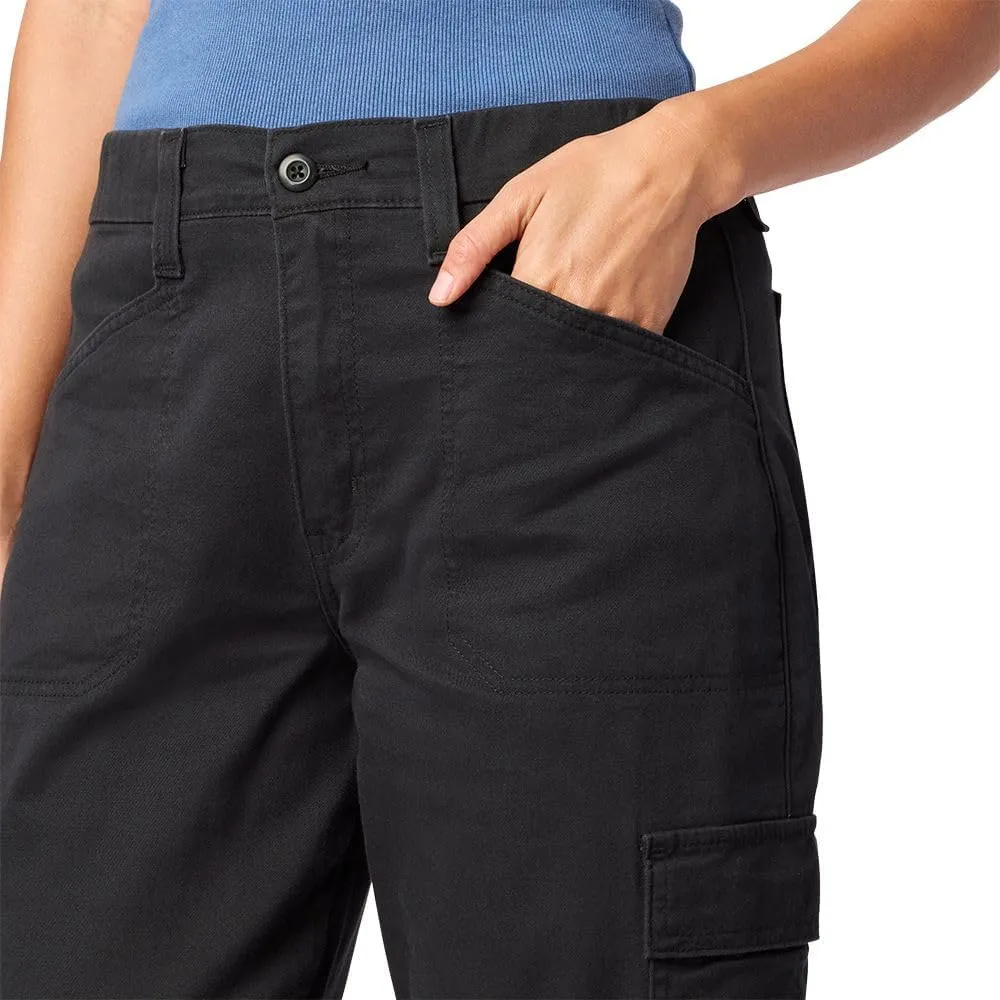 Levi Strauss Signature Gold Women's Everyday Comfort Cargo Capri (Available in Plus)