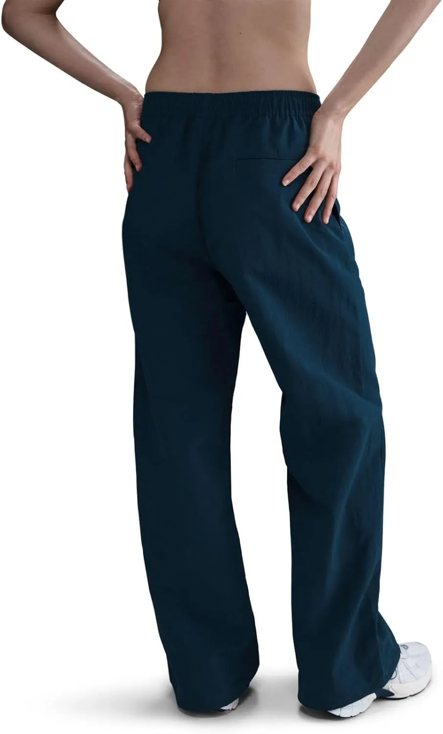 Nike Sportswear Everything Wovens Women's Mid-Rise Open-Hem Pants (FQ3588-478, Armory Navy/White)
