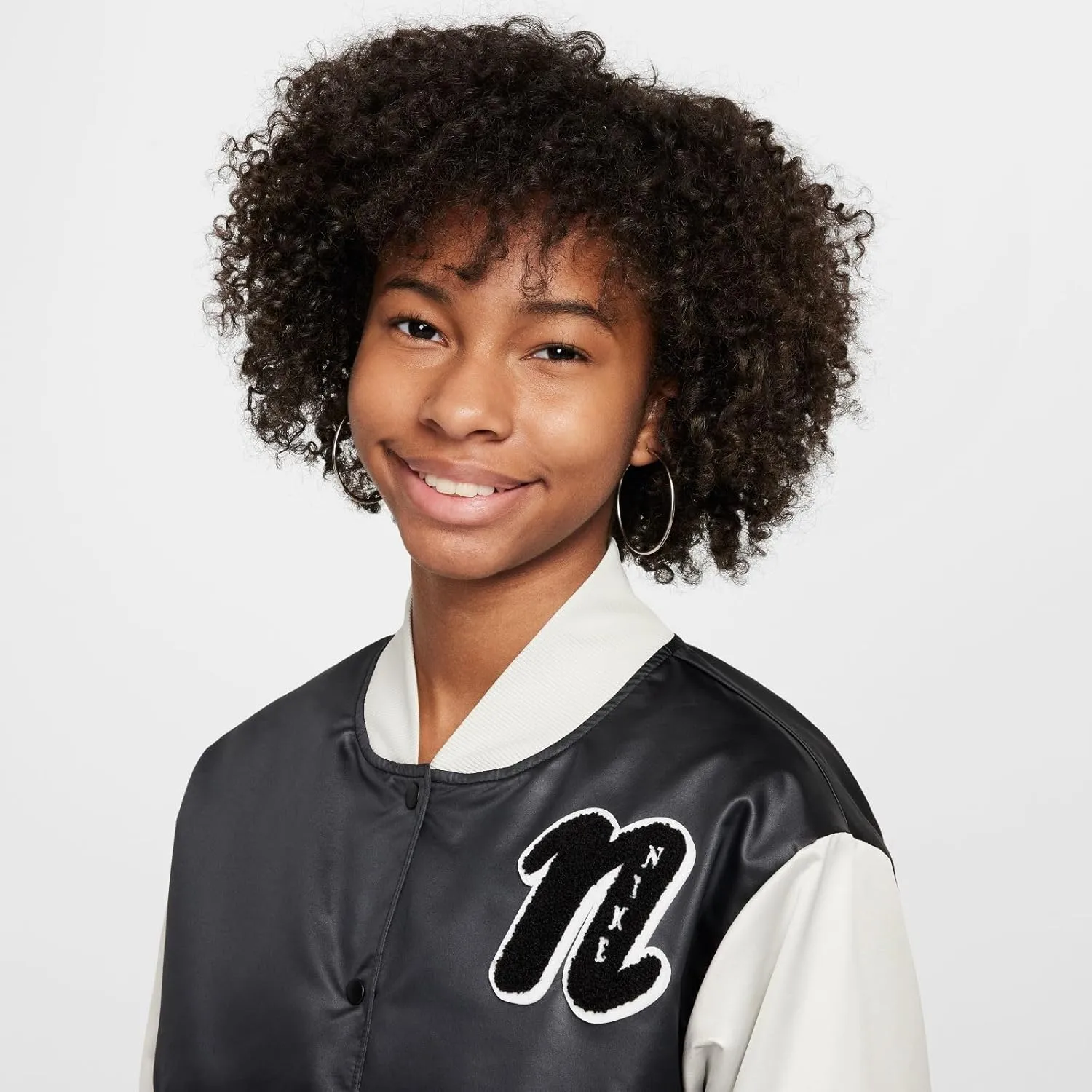 Nike Sportswear Girls' Varsity Jacket (FZ5563-010, Black/Light Bone)
