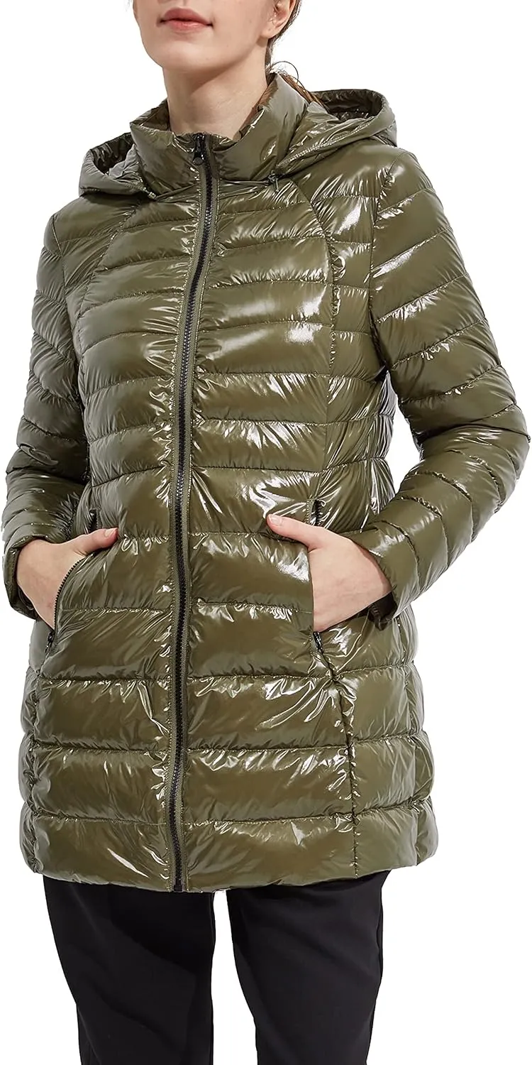 Orolay Women's Light Quilted Down Jacket Bubble Coat Packable Hooded Puffer Jacket