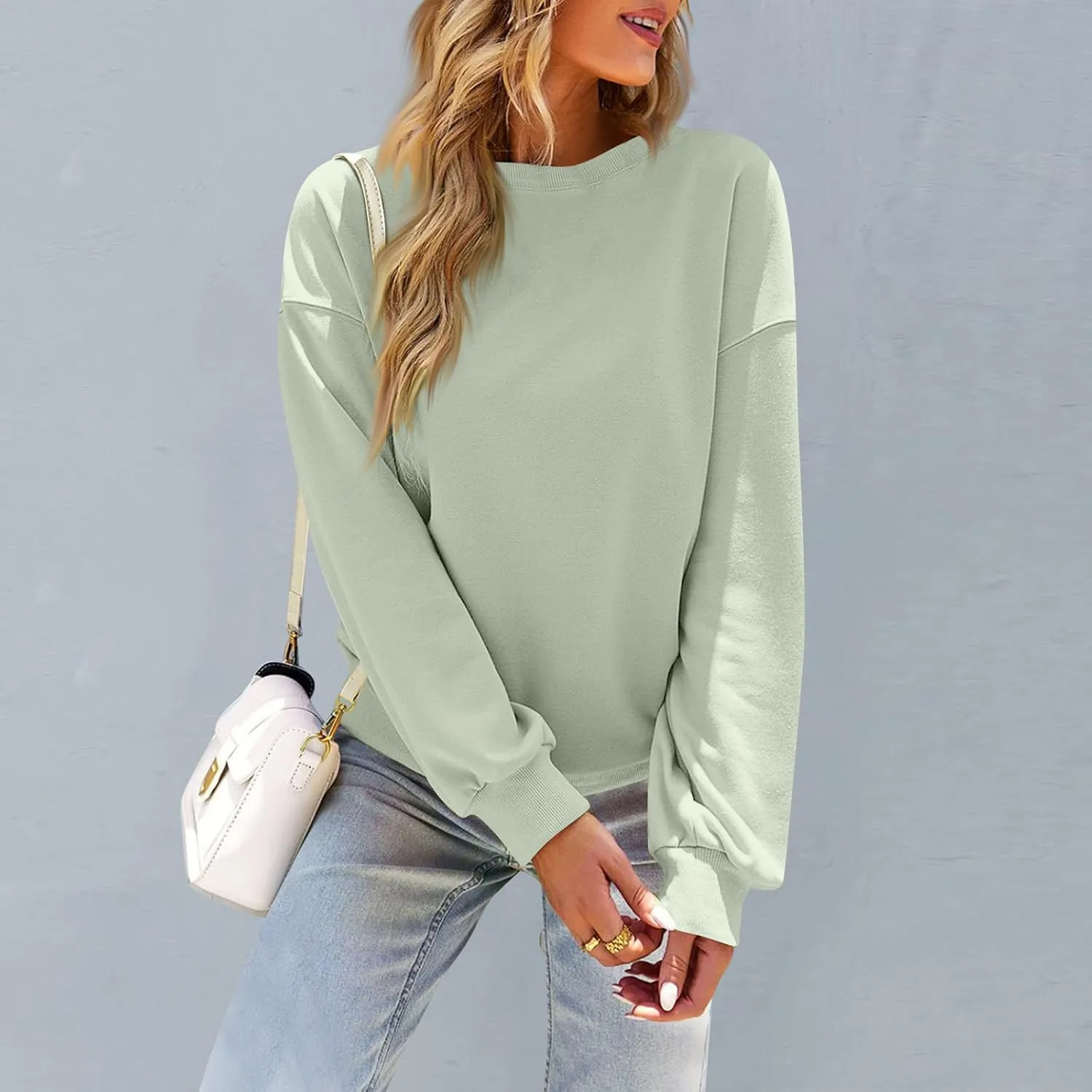 Women Crew Neck Sweatshirts Fall Casual Oversized Sweatshirts Long Sleeve Cute Preppy Sweatshirt Comfort Pullover